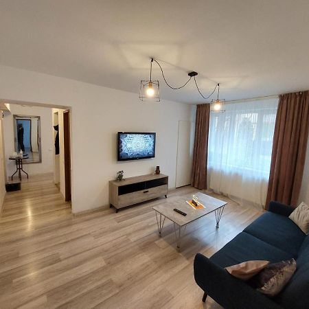Youth Central Apartment Тиргу-Муреш Екстер'єр фото